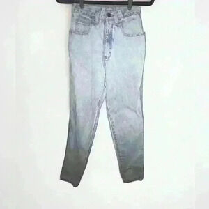 1980’s vintage Zena high waisted light acid wash jeans